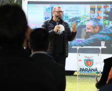 Uma cerimônia no jardim do Palácio Iguaçu, em Curitiba, realizada na manhã deste sábado (15), marcou a abertura oficial da 26ª edição da Marcha para Jesus. Ao lado de pastores de diferentes denominações religiosas da capital, o governador Carlos Massa Ratinho Junior e a primeira-dama Luciana Saito Massa acompanharam a solenidade, além de outras autoridades. O evento faz parte do Calendário Oficial do Estado. - Curitiba, 15/05/2021  -  Foto: José Fernando Ogura/AEN