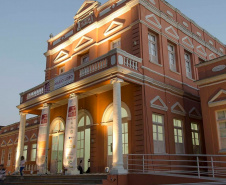 A Secretaria de Estado da Comunicação Social e da Cultura vai disponibilizar o imóvel que já abrigou a Santa Casa da cidade, em Paranaguá, para a Secretaria de Estado da Saúde  -  Curitiba, 19/05/2021  -  Foto: Arquivo SEEC