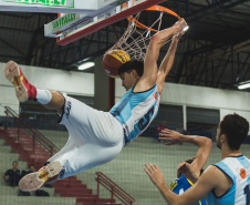 A Federação Paranaense de Basketball (FPRB) completou 70 anos em janeiro. Marcando muitos pontos para modalidade, a instituição vive um momento de inovação com o objetivo de manter o Paraná entre os principais do Brasil.  -  Foto: Thiago Chas/Paraná Esporte