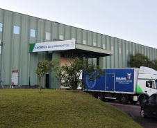 A Secretaria da Saúde do Paraná enviou hoje (29) para as Regionais de Saúde  2.372.000 milhões de seringas descartáveis que serão utilizadas no Programa de Imunizações.  -  Curitiba, 29/05/2021  -  Foto: Américo antonio/SESA