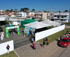 Equipes do Programa Permanente de Castração de Cães e Gatos (CastraPet), da Secretaria de Estado do Desenvolvimento Sustentável e do Turismo (Sedest), concluíram neste sábado (29) a castração de 719 animais em Piraquara. O Município é um dos últimos do ciclo que encerra no final de junho, com atendimento em 45 localidades e 15 mil pets castrados.  -  Piraquara, 29/05/2021  - Foto: Alessandro Vieira/AEN