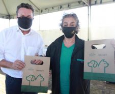 Equipes do Programa Permanente de Castração de Cães e Gatos (CastraPet), da Secretaria de Estado do Desenvolvimento Sustentável e do Turismo (Sedest), concluíram neste sábado (29) a castração de 719 animais em Piraquara. O Município é um dos últimos do ciclo que encerra no final de junho, com atendimento em 45 localidades e 15 mil pets castrados.  -  Piraquara, 29/05/2021  - Foto: Alessandro Vieira/AEN