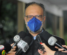 Vestibular da UEL registra ausência de 42% e prova aborda fronteiras e pandemia. Na foto, Reitor da UEL, Sérgio Carvalho, em entrevista coletiva, destacou o rigor na aplicação das provas.   - Londrina, 31/05/2021  -  Foto: UEL