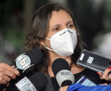 Vestibular da UEL registra ausência de 42% e prova aborda fronteiras e pandemia.   Na foto, Diretora do COPS, Sandra Garcia, falou sobre a prova de redação, que trouxe os temas COVID-19 e pandemia.  - Londrina, 31/05/2021  -  Foto: UEL
