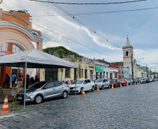 Com cerca de 9,8 mil trabalhadores portuários vacinados, os cuidados contra o coronavírus continuam nos portos de Paranaguá e Antonina. O Comitê de Enfrentamento à Covid-19 da Portos do Paraná realiza o balanço da primeira etapa de vacinação, concluída no último domingo (30). A empresa pública já articula novo pedido de doses ao Ministério da Saúde. - Paranaguá, 02/06/2021  -  Foto: Claudio Neves/Portos do Paraná