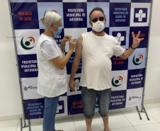 Paranaguá e Antonina, no Litoral, avançam na vacinação e imunizam a população na faixa dos 40 anos. Foto: Prefeitura de Paranaguá. Foto: Prefeitura de Antonina