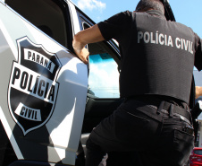 A Polícia Civil do Paraná e Polícia Civil do Rio de Janeiro (PCRJ) prenderam cinco integrantes de uma organização criminosa especializada em roubos de joias. Os indivíduos foram presos na quinta-feira (10), no Rio de Janeiro. Uma parte das joias foi recuperada e avaliada em R$ 450 mil.  -  Curitiba, 11/06/2021   -   Foto: Polícia Civil do Paraná