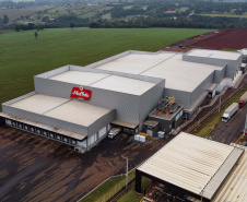 O governador Carlos Massa Ratinho Junior participou nesta sexta-feira (11), em Cambé, no Norte do Estado, da inauguração do Muffato Foods, um dos mais modernos centros de processamento de alimentos do Paraná, que recebeu investimento de R$ 170 milhões.Foto: Jonathan Campos/AEN