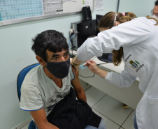 Paraná mantém crescimento na vacinação contra a Covid-19 e bate recorde no final de semana. Foto:SESA