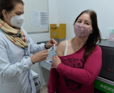 Paraná mantém crescimento na vacinação contra a Covid-19 e bate recorde no final de semana. Foto:SESA