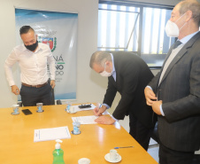 O Governo do Estado firmou uma parceria com a Procemp Cursos Profissionalizantes e Associação Comercial do Paraná (ACP) para disponibilizar cursos profissionalizantes a pequenos empresários integrantes do quadro da ACP.. Foto:SEJUF