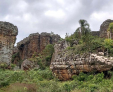 O secretário do Desenvolvimento Sustentável e do Turismo, Marcio Nunes, recebeu o embaixador dos Estados Unidos (EUA) no Brasil, Todd Chapman, no Parque Vila Velha, nos Campos Gerais.. Foto:SEDEST