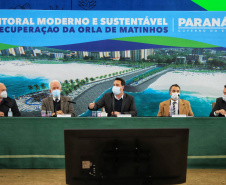 O governador Carlos Massa Ratinho Junior lançou nesta segunda-feira (21), no Palácio Iguaçu, o edital de licitação da primeira fase das obras de recuperação da orla de Matinhos, no Litoral do Paraná.  -  Curitiba, 21/06/2021  -  Foto: José Fernando Ogura/AEN