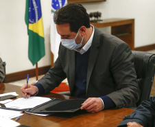 Guarapuava é a sede de um novo ecossistema de inovação voltado à pesquisa genética e à inteligência artificial aplicadas à saúde. Batizado de Vale do Genoma, o projeto foi lançado oficialmente pelo governador Carlos Massa Ratinho Junior nesta segunda-feira (21) em evento online com parceiros da iniciativa.Foto:Jonathan Campos/AEN