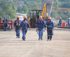 Visita técnica da comitiva formada por membros do Ministério da Infraestrutura, do Ministério da Economia e da Secretaria de Infraestrutura e Logística  e da Nova Ferroeste em Foz do Iguaçu  -  Foz do Iguaçu, 24/06/2021  -  Foto: Alessandro Vieira/AEN