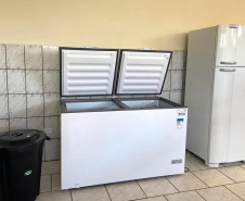 O Governo do Estado e a Prefeitura de Borrazópolis, na região do Vale do Ivaí, entregaram à população nesta semana as instalações reformadas da cozinha e da padaria comunitárias. Ambas tiveram os equipamentos renovados, acrescidos de outros itens que possibilitarão maior diversidade de alimentos e ampliação da listagem de cursos oferecidos no local.  -  Foto:  Divulgação SEAB