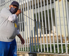 A Sanepar está realizando, em Ponta Grossa, um trabalho preventivo à procura de vazamentos ocultos nas redes de distribuição de água da região Central da cidade. O trabalho faz parte da rotina dos serviços da Companhia e deverá ser intensificado pelo menos até o fim da próxima semana, com equipes trabalhando a partir das 22 horas ou após a diminuição dos ruídos ocasionados pelo fluxo de veículos.  -  Ponta Grossa, 25/06/2021  -  Foto: Sanepar