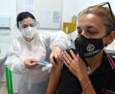 Campanha "De domingo a domingo" registra mais de 952 mil doses aplicadas aos finais de semana no Paraná  -  Curitiba, 28/06/2021  -  Foto: SESA/Com Regionais de Saúde