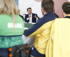 Governador Carlos Massa Ratinho Junior durante solenidade de lançamento nesta quinta-feira (08) no Palácio Iguaçu da campanha Torcida Paraná em Tóquio. O Estado terá a maior delegação de atletas da história do Paraná está na fase final de preparação para os Jogos Olímpicos e Paralímpicos Tóquio-2020 com 35 atletas.  -  Curitiba, 08/07/2021  -  Foto: Jonathan Campos/AEN