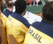 Governador Carlos Massa Ratinho Junior durante solenidade de lançamento nesta quinta-feira (08) no Palácio Iguaçu da campanha Torcida Paraná em Tóquio. O Estado terá a maior delegação de atletas da história do Paraná está na fase final de preparação para os Jogos Olímpicos e Paralímpicos Tóquio-2020 com 35 atletas.  -  Curitiba, 08/07/2021  -  Foto: Jonathan Campos/AEN