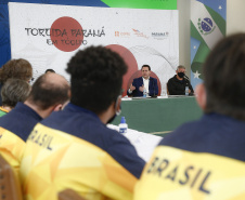 Governador Carlos Massa Ratinho Junior durante solenidade de lançamento nesta quinta-feira (08) no Palácio Iguaçu da campanha Torcida Paraná em Tóquio. O Estado terá a maior delegação de atletas da história do Paraná está na fase final de preparação para os Jogos Olímpicos e Paralímpicos Tóquio-2020 com 35 atletas.  -  Curitiba, 08/07/2021  -  Foto: Jonathan Campos/AEN