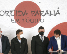 Governador Carlos Massa Ratinho Junior durante solenidade de lançamento nesta quinta-feira (08) no Palácio Iguaçu da campanha Torcida Paraná em Tóquio. O Estado terá a maior delegação de atletas da história do Paraná está na fase final de preparação para os Jogos Olímpicos e Paralímpicos Tóquio-2020 com 35 atletas.  -  Curitiba, 08/07/2021  -  Foto: Jonathan Campos/AEN