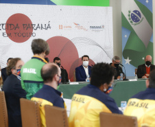 Governador Carlos Massa Ratinho Junior durante solenidade de lançamento nesta quinta-feira (08) no Palácio Iguaçu da campanha Torcida Paraná em Tóquio. O Estado terá a maior delegação de atletas da história do Paraná está na fase final de preparação para os Jogos Olímpicos e Paralímpicos Tóquio-2020 com 35 atletas.  -  Curitiba, 08/07/2021  -  Foto: Jonathan Campos/AEN