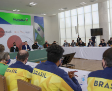 Governador Carlos Massa Ratinho Junior durante solenidade de lançamento nesta quinta-feira (08) no Palácio Iguaçu da campanha Torcida Paraná em Tóquio. O Estado terá a maior delegação de atletas da história do Paraná está na fase final de preparação para os Jogos Olímpicos e Paralímpicos Tóquio-2020 com 35 atletas.Foto Gilson Abreu/AEN