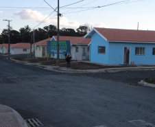 O Governo do Paraná é atualmente o Estado com a maior parceria com a União em projetos de habitação de interesse social. A marca foi alcançada a partir do lançamento da nova modalidade do programa Casa Fácil, voltado à concessão de subsídios a 30 mil famílias em imóvel financiados pela Caixa Econômica Federal e construídos pela iniciativa privada. (Foto: Alessandro Vieira/AEN)