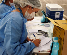 O Paraná irá ampliar a vacinação contra a gripe em todo o Estado, até esgotarem as doses disponíveis. A imunização está aberta para população em geral acima de seis meses de idade. -  Curitiba, 09/07/2021  -  Foto: Américo Antonio/SESA