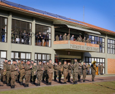 “O Paraná tem o melhor projeto para o Exército”, diz governador sobre Escola de Sargentos

Foto: Gilson Abreu/AEN