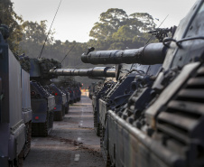 “O Paraná tem o melhor projeto para o Exército”, diz governador sobre Escola de Sargentos

Foto: Gilson Abreu/AEN