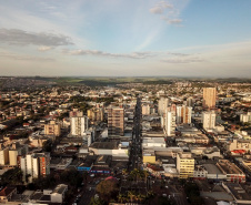 Taxa de transmissão chega ao menor índice do ano no Paraná; ocupação das UTIs baixa para 81%
-Foto: Geraldo Bubniak/AEN