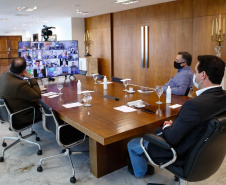 Com aval do Ministério da Saúde, Paraná receberá lote extra com 90 mil vacinas para fronteira

Foto: Jonathan Campos/AEN