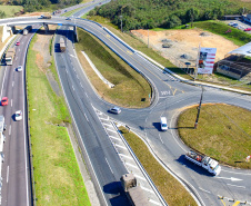 Novo viaduto melhora mobilidade na BR-277 e traz mais segurança a moradores de Campo Largo. A obra foi inaugurada oficialmente nesta quarta-feira (14) pelo governador Carlos Massa Ratinho Junior.  -  Curitiba, 14/07/2021  -  foto: Rodrigo Félix Leal