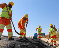 Novo viaduto melhora mobilidade na BR-277 e traz mais segurança a moradores de Campo Largo. A obra foi inaugurada oficialmente nesta quarta-feira (14) pelo governador Carlos Massa Ratinho Junior.  -  Curitiba, 14/07/2021  -  foto: Rodrigo Félix Leal