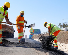 Novo viaduto melhora mobilidade na BR-277 e traz mais segurança a moradores de Campo Largo. A obra foi inaugurada oficialmente nesta quarta-feira (14) pelo governador Carlos Massa Ratinho Junior.  -  Curitiba, 14/07/2021  -  foto: Rodrigo Félix Leal