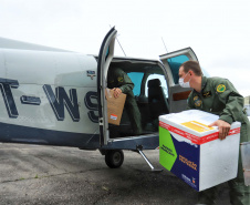 Em seis meses entregando vacinas para todo o Paraná, aeronaves da Casa Militar somam onze dias em horas de voo
Foto: Jose Fernando Ogura/AEN