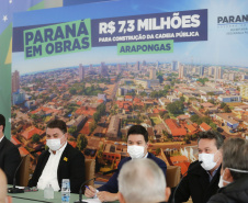 Governador Carlos Massa Ratinho Junior, durante solenidade assinatura de ordem serviços para construção da Cadeia Pública e pavimentação de estradas rurais em Arapongas -  Curitiba, 19/07/2021  -  Foto: Jonathan Campos/AEN