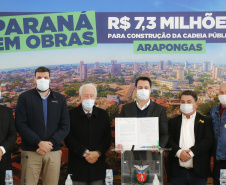 Governador Carlos Massa Ratinho Junior, durante solenidade assinatura de ordem serviços para construção da Cadeia Pública e pavimentação de estradas rurais em Arapongas -  Curitiba, 19/07/2021  -  Foto: Jonathan Campos/AEN