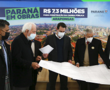 Governador Carlos Massa Ratinho Junior, durante solenidade assinatura de ordem serviços para construção da Cadeia Pública e pavimentação de estradas rurais em Arapongas -  Curitiba, 19/07/2021  -  Foto: Jonathan Campos/AEN