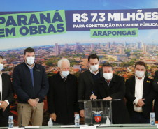 Governador Carlos Massa Ratinho Junior, durante solenidade assinatura de ordem serviços para construção da Cadeia Pública e pavimentação de estradas rurais em Arapongas -  Curitiba, 19/07/2021  -  Foto: Jonathan Campos/AEN