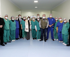 O secretário de Estado da Saúde, Beto Preto acompanha o ministro da Saúde, Marcelo Queiroga, nesta terça-feira (20) no Hospital Municipal Padre Germano Lauck  em Foz do Iguaçu. Foto: Gilson Abreu/AEN