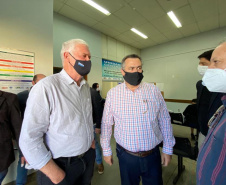 O secretário de Estado da Saúde, Beto Preto, acompanhou a vacinação contra a Covid-19 no município de Guaíra, na região Oeste, nesta quarta-feira (21).  -  Guaíra, 21/07/2021  -  Foto: Gustavo Marçal/SESA