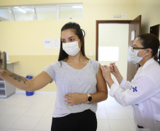 No Paraná, 2,1 milhões de pessoas entre 18 e 59 anos já foram vacinadas contra a Covid-19
Foto: Geraldo Bubniak/AEN