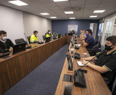 Com a promoção de workshops com prestadores de serviços portuários, equipe da Diretoria de Meio Ambiente da empresa pública visa aperfeiçoar os procedimentos para promover segurança ambiental, saúde e segurança no trabalho. -  Paranaguá, 22/07/2021  -  Foto: Claudio Neves/Portos do Paraná
