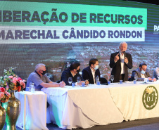 Darci Piana anuncia investimento de R$ 3,8 milhões em obras em Marechal Cândido RondonFoto: Ari Dias/AEN