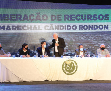 Darci Piana anuncia investimento de R$ 3,8 milhões em obras em Marechal Cândido RondonFoto: Ari Dias/AEN