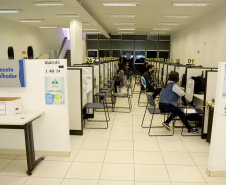 Semana começa com 4.129 vagas ofertadas pelas Agências do Trabalhador da Secretaria de Justiça, Família e Trabalho  -  Curitiba, 26/07/201  -  Foto: Ari Dias/AEN