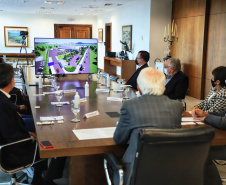 Governador em exercício Darci Piana, durante reunião com executivos do Grupo Certano  -  Curitiba, 26/07/2021  -  Foto: José Fernando Ogura/AEN